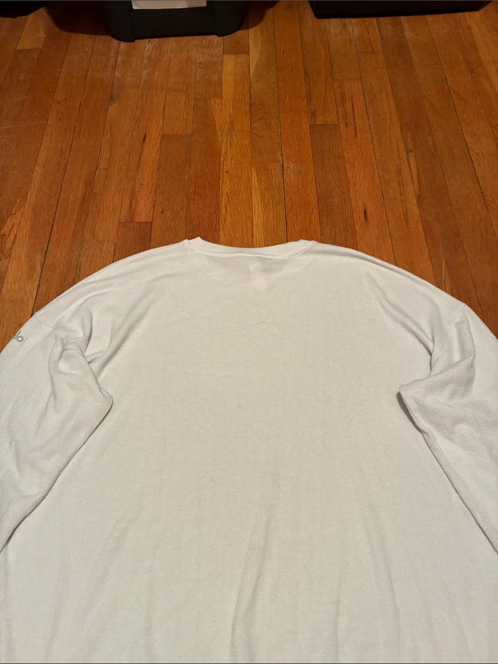 ALO Yoga The SoHo Crew Pullover in Ivory White, Women’s size Large